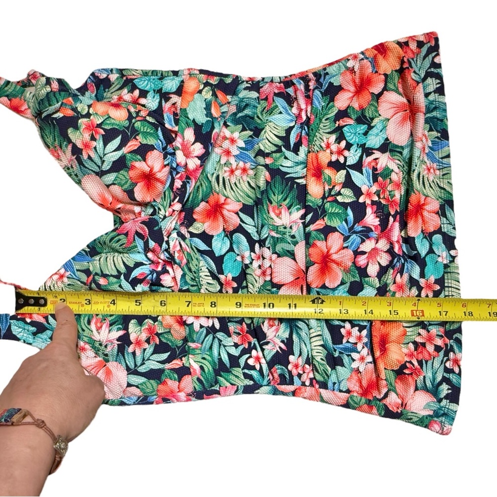 Tommy Bahama Island Cays Flora Underwire Front Twist Tankini Top - Picture 14 of 15